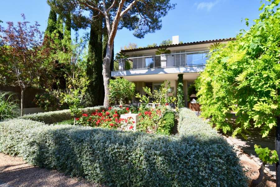 Immobilien Mallorca - Luxus Immobilien, Finca und Luxus Appartements auf Mallorca kaufen - Claus von Benz Immobilien Mallorca