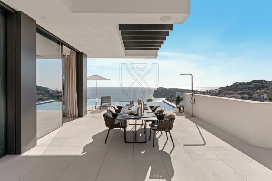 Inmobiliaria Mallorca - Propiedades de lujo, fincas y pisos de lujo en venta en Mallorca - Claus von Benz Real Estate Mallorca