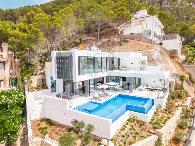 Immobilien Mallorca - Luxus Immobilien, Finca und Luxus Appartements auf Mallorca kaufen - Claus von Benz Immobilien Mallorca