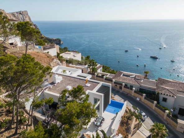 Immobilien Mallorca - Luxus Immobilien, Finca und Luxus Appartements auf Mallorca kaufen - Claus von Benz Immobilien Mallorca