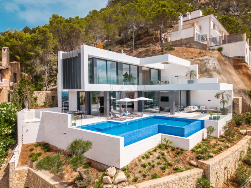 Immobilien Mallorca - Luxus Immobilien, Finca und Luxus Appartements auf Mallorca kaufen - Claus von Benz Immobilien Mallorca