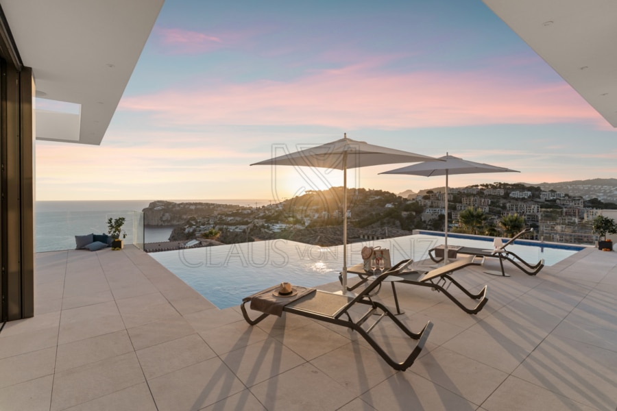 Immobilien Mallorca - Luxus Immobilien, Finca und Luxus Appartements auf Mallorca kaufen - Claus von Benz Immobilien Mallorca