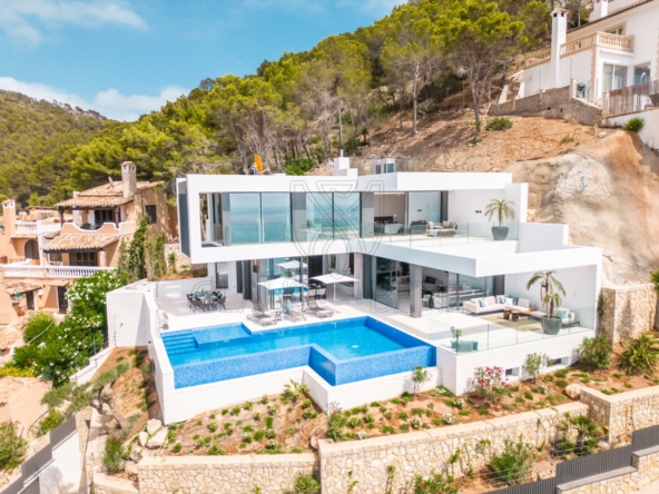 Immobilien Mallorca - Luxus Immobilien, Finca und Luxus Appartements auf Mallorca kaufen - Claus von Benz Immobilien Mallorca