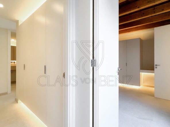 built-in wardrobes 2 bedrooms 3 properties Mallorca - Luxury properties, fincas and luxury apartments for sale in Mallorca - Claus von Benz Real Estate Mallorca