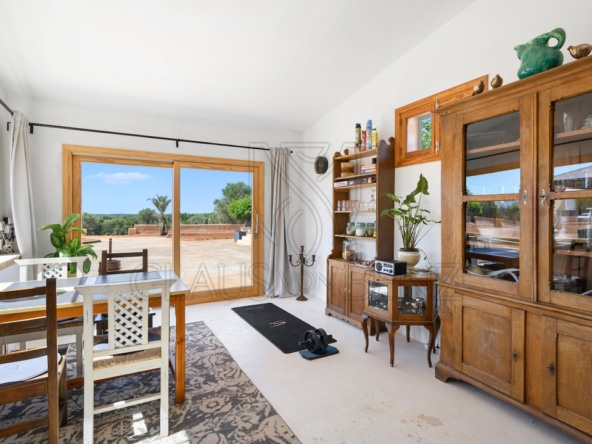 esszimmer 1 2 Immobilien Mallorca - Luxus Immobilien, Finca und Luxus Appartements auf Mallorca kaufen - Claus von Benz Immobilien Mallorca