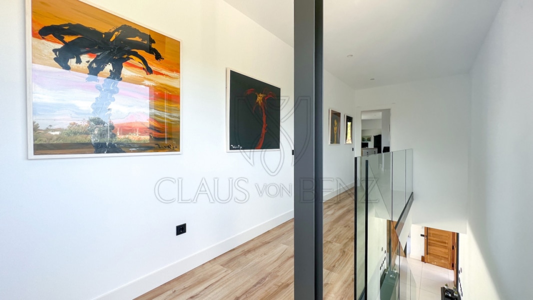 flur 1 2 og Real Estate Mallorca - Luxury properties, fincas and luxury apartments for sale in Mallorca - Claus von Benz Real Estate Mallorca