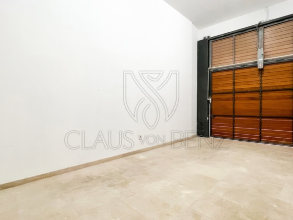 garage Immobilien Mallorca - Luxus Immobilien, Finca und Luxus Appartements auf Mallorca kaufen - Claus von Benz Immobilien Mallorca