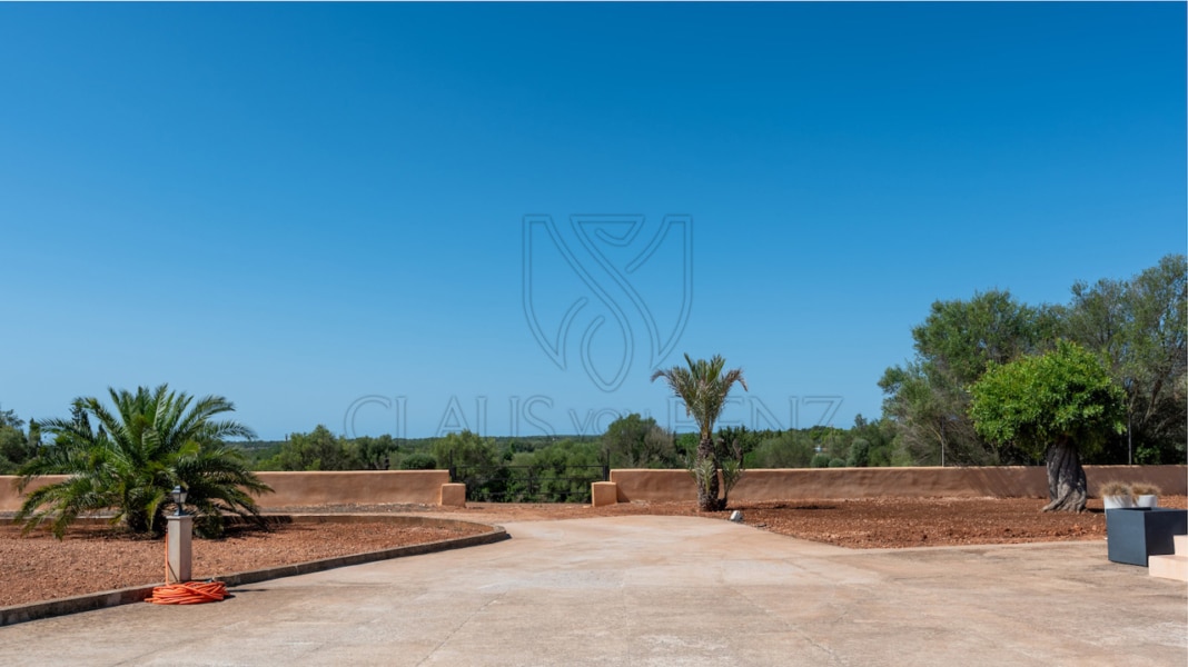 hof Immobilien Mallorca - Propiedades de lujo, fincas y pisos de lujo en venta en Mallorca - Claus von Benz Real Estate Mallorca