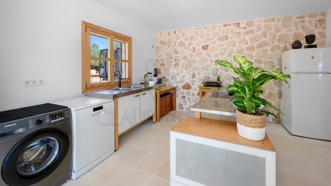 küche 1 3 Immobilien Mallorca - Luxus Immobilien, Finca und Luxus Appartements auf Mallorca kaufen - Claus von Benz Immobilien Mallorca