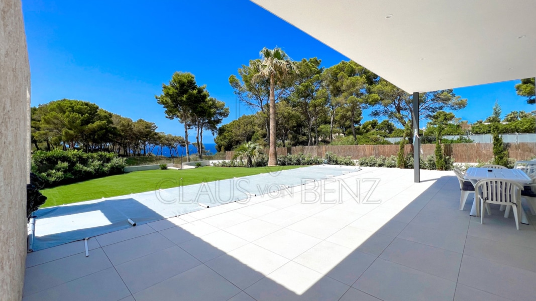 poolterrasse 1 1 Real Estate Mallorca - Luxury properties, fincas and luxury apartments for sale in Mallorca - Claus von Benz Real Estate Mallorca