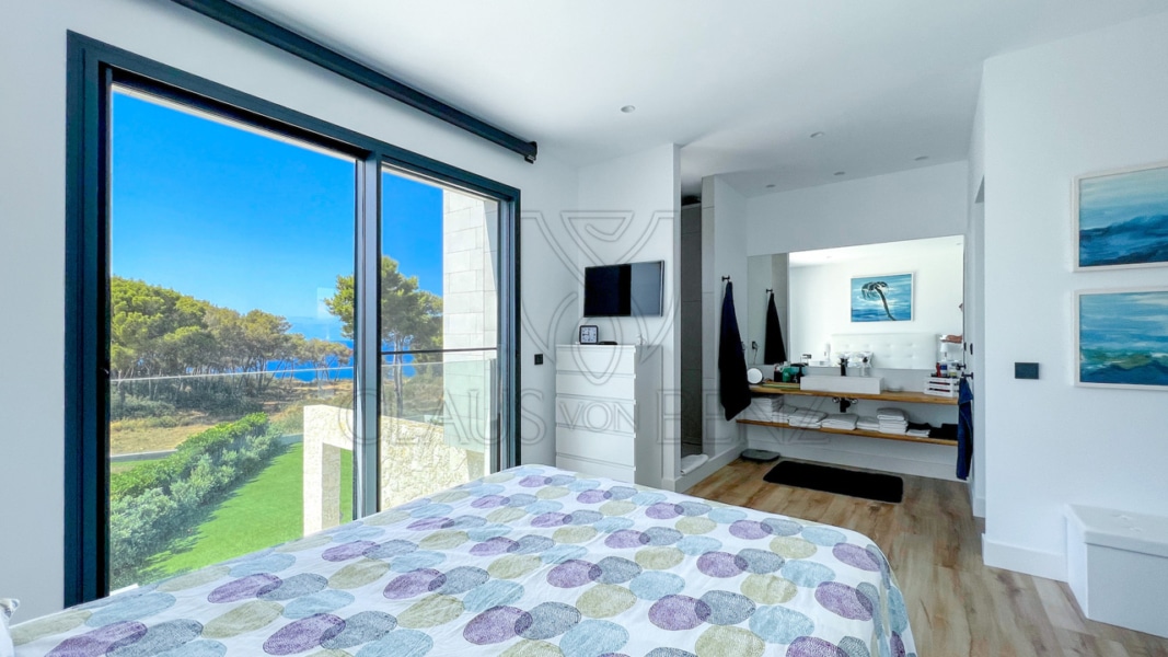 schlafzimmer 1 3 Immobilien Mallorca - Luxus Immobilien, Finca und Luxus Appartements auf Mallorca kaufen - Claus von Benz Immobilien Mallorca