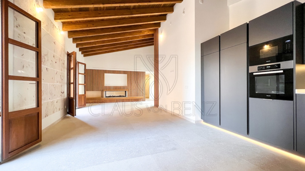 cocina 1 4 Inmobiliaria Mallorca - Inmuebles de lujo, fincas y pisos de lujo en venta en Mallorca - Claus von Benz Inmobiliaria Mallorca