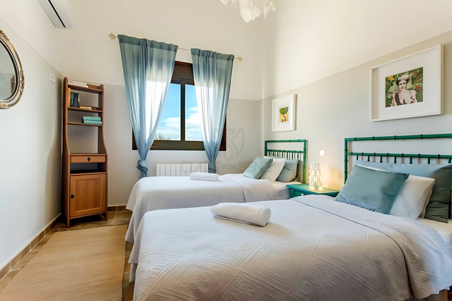 finca mit lizenz etv palma schlafzimmer einzelbetten