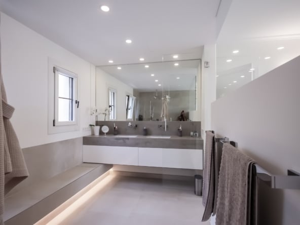 house santa ponsa with modern bathroom