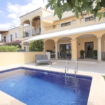casa santa ponsa terraza con piscina