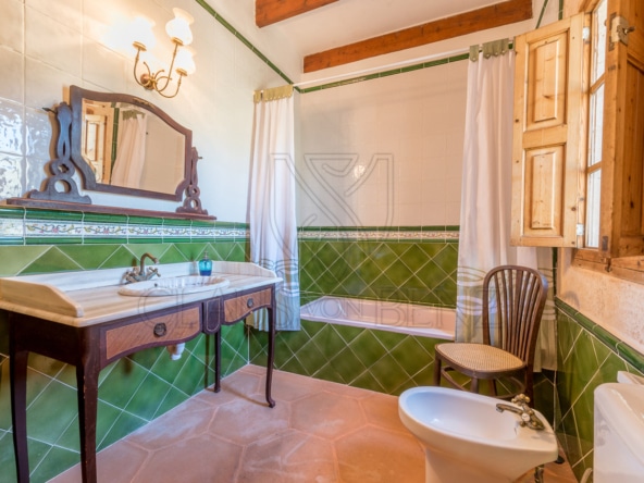 porreres dreamlike finca with rental license bathroom with bathtub