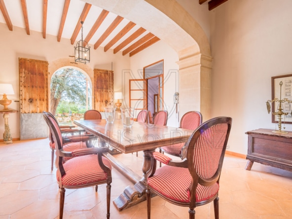 porreres dreamlike finca with rental license dining room