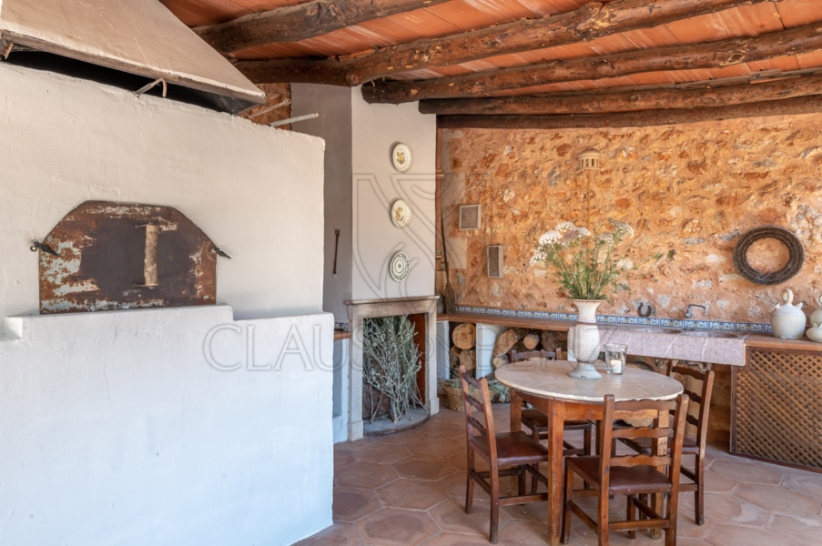 porreres dreamlike finca with rental license sitting area