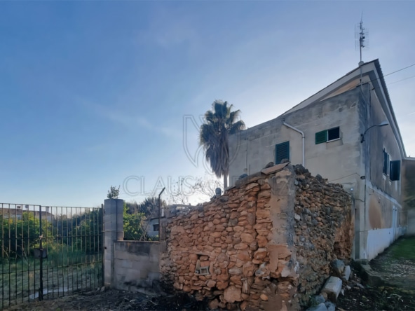 palma unique investment opportunity rustic finca with large plot of land to renovate driveway