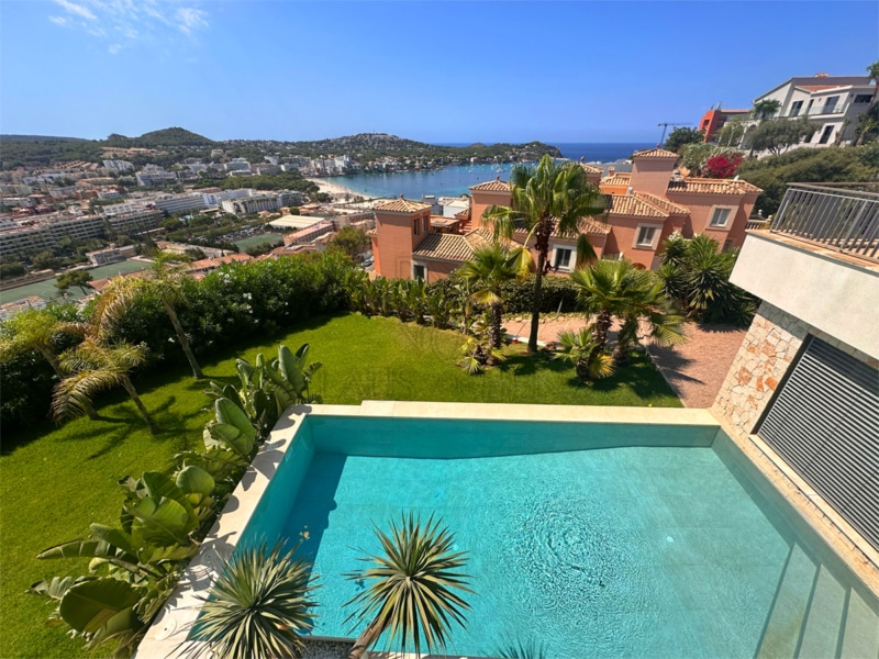 santa panca exclusiva villa de lujo en alquiler con vistas al mar desde la piscina