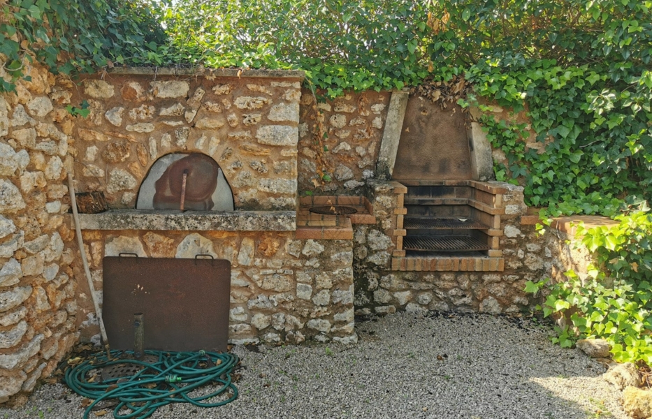 porreres laendliches anwesen mit ferienvermietungslizenz aussengrill