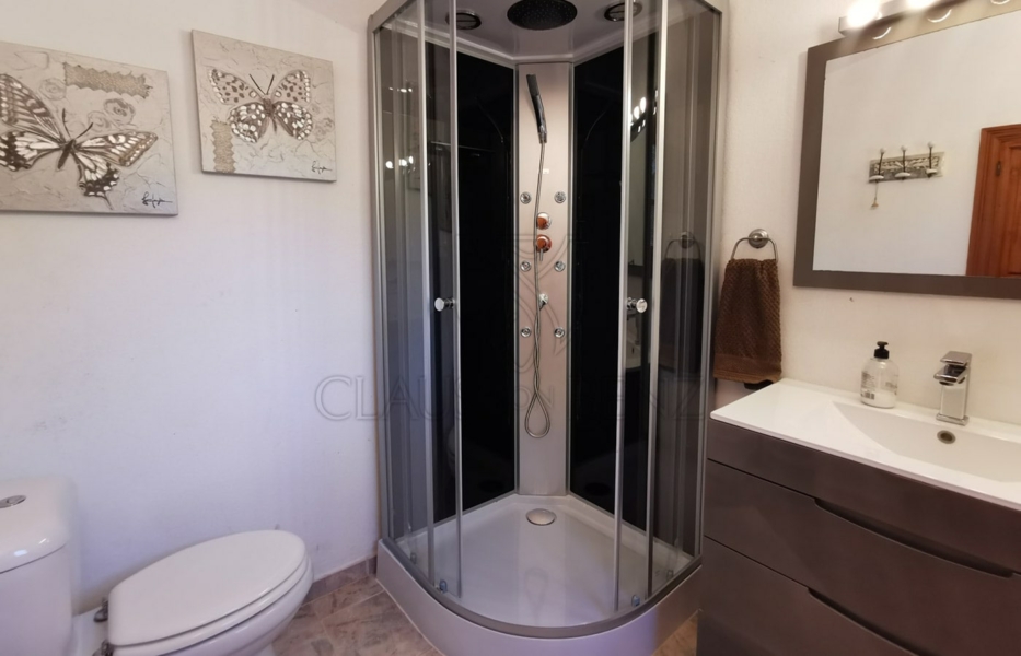 porreres rural property with vacation rental license bathroom shower