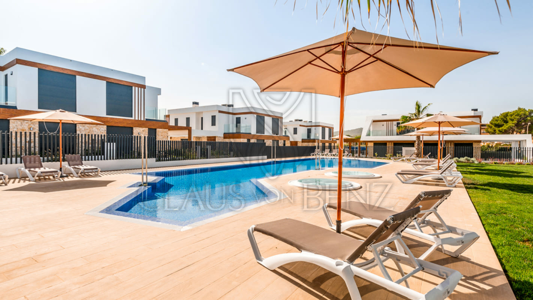 cala ratjada exclusive terraced villa in modern residential complex sun loungers