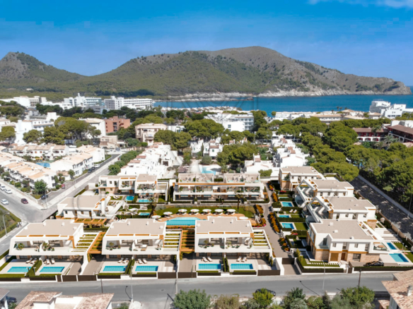 cala ratjada exklusive reihenhausvilla in moderner wohnanlage wohnanlage mit meerblick