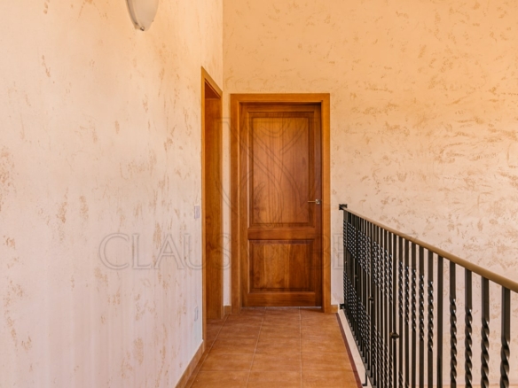 campos new construction landfinca corridor2
