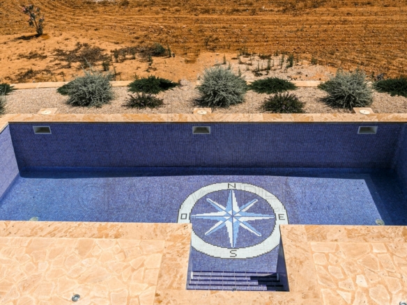 campos new build landfinca pool