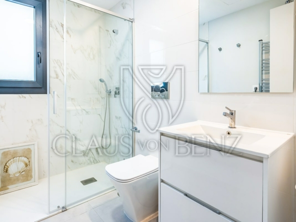 sa coma first floor apartment in exclusive residential complex bathroom2