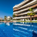 sa coma piso en planta baja en exclusivo complejo residencial vista piscina