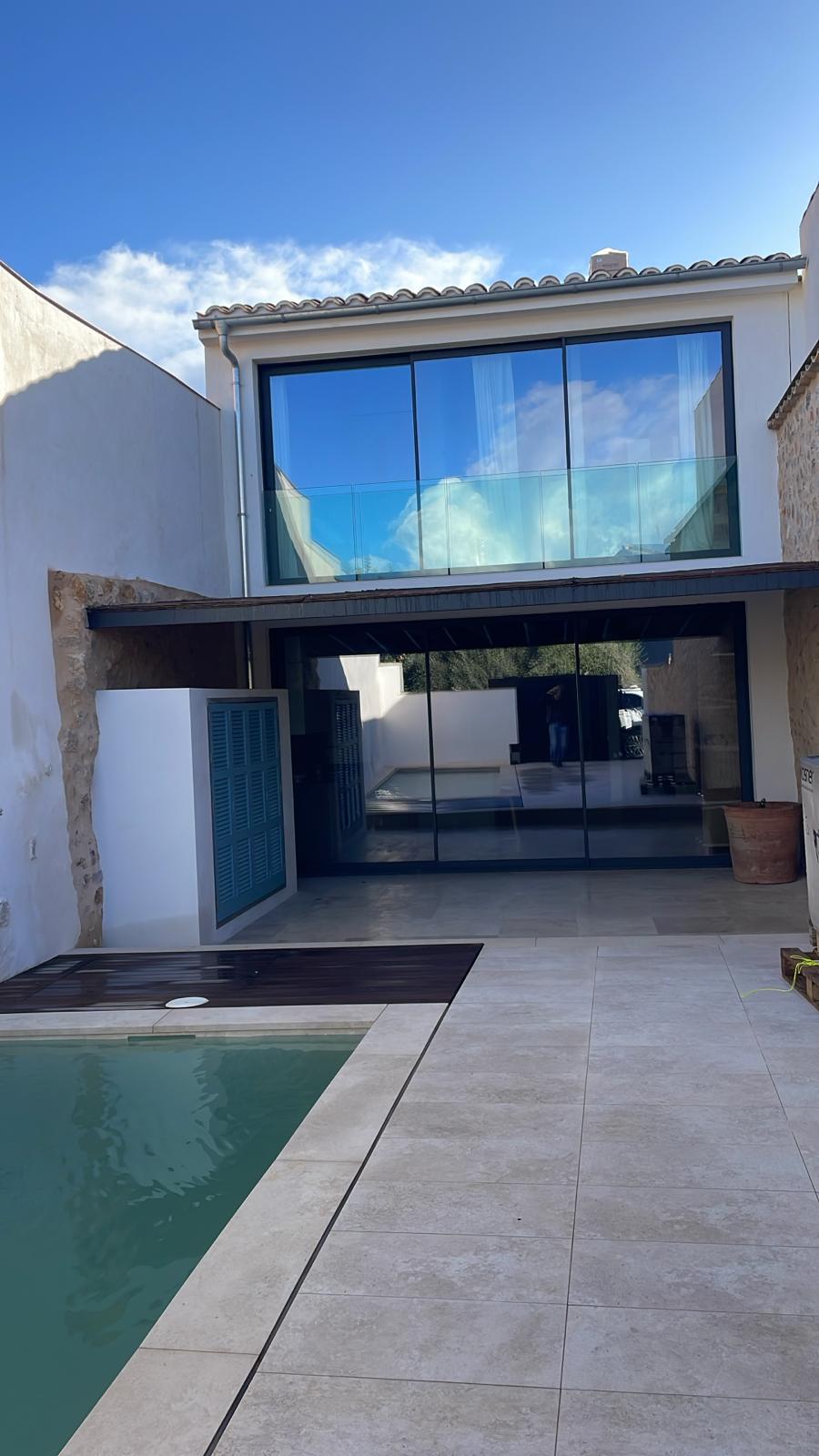 maria de la salut porche 2